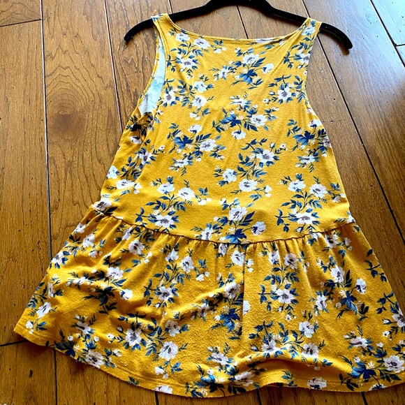 Woman’s tank top - Picture 2 of 2